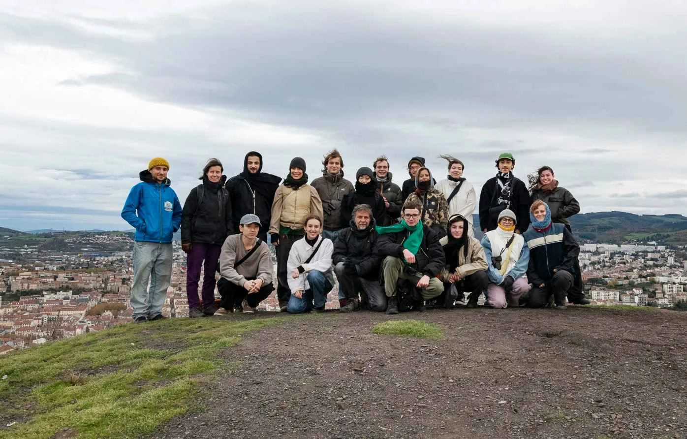 Groupe-Workshop_Friches-Crassiers_Lara-Almarcegui_©SBINOUX